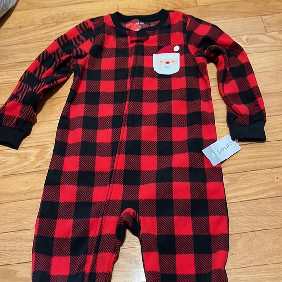 Set of 3 NWT Carters Christmas PJs - Picture 3 of 5